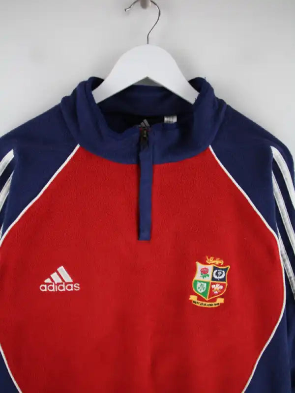 Adidas Fleece Rot XL – Detailansicht Vorderseite