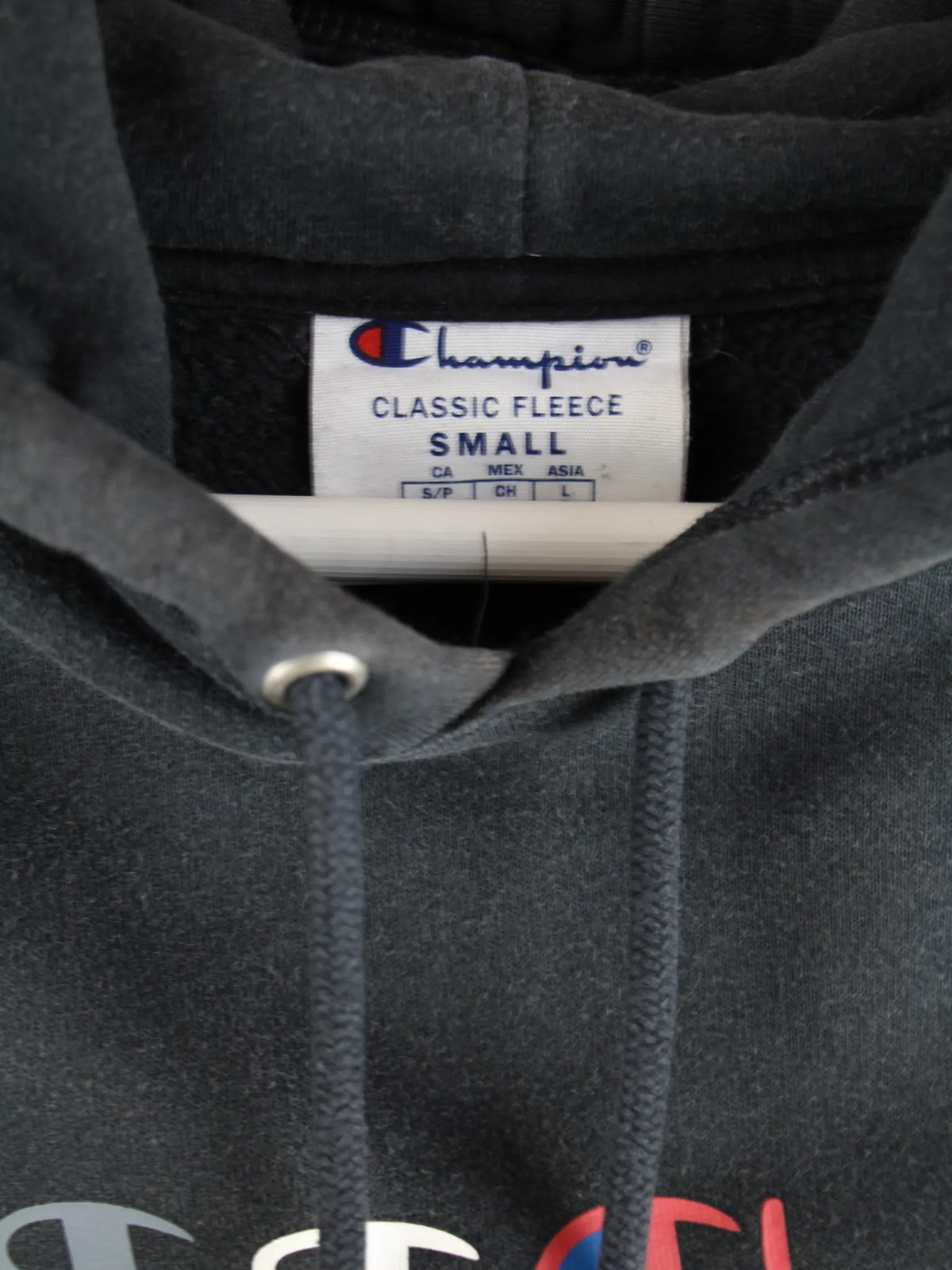 Champion Hoodie Schwarz S – Etikett
