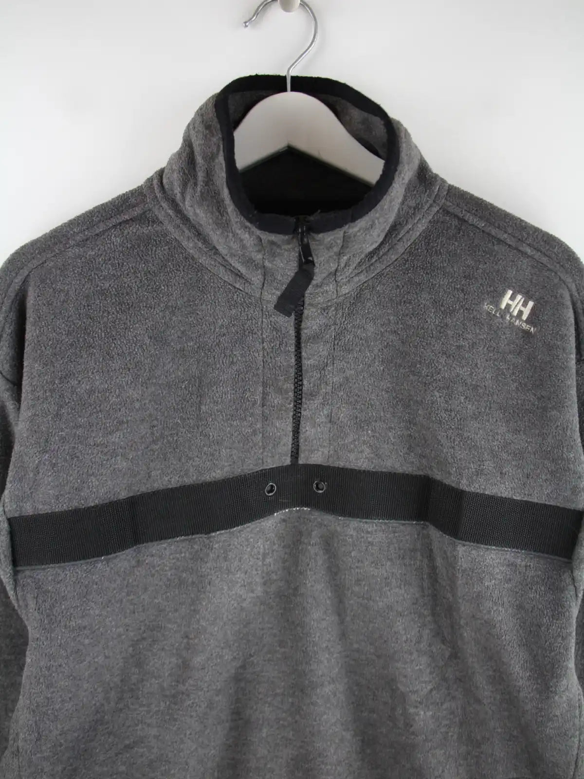 Helly Hansen Fleece Grau M – Detailansicht Vorderseite