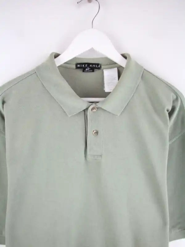 Nike Polo Grün XL – Detailansicht Vorderseite