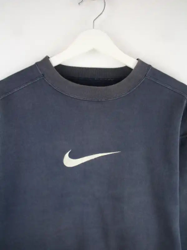 Nike Sweater Blau XL – Detailansicht Vorderseite