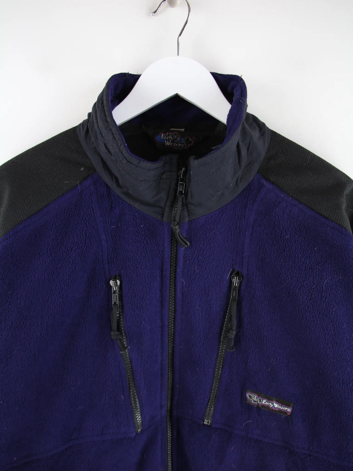 Vintage Fleece Lila XL – Detailansicht Vorderseite