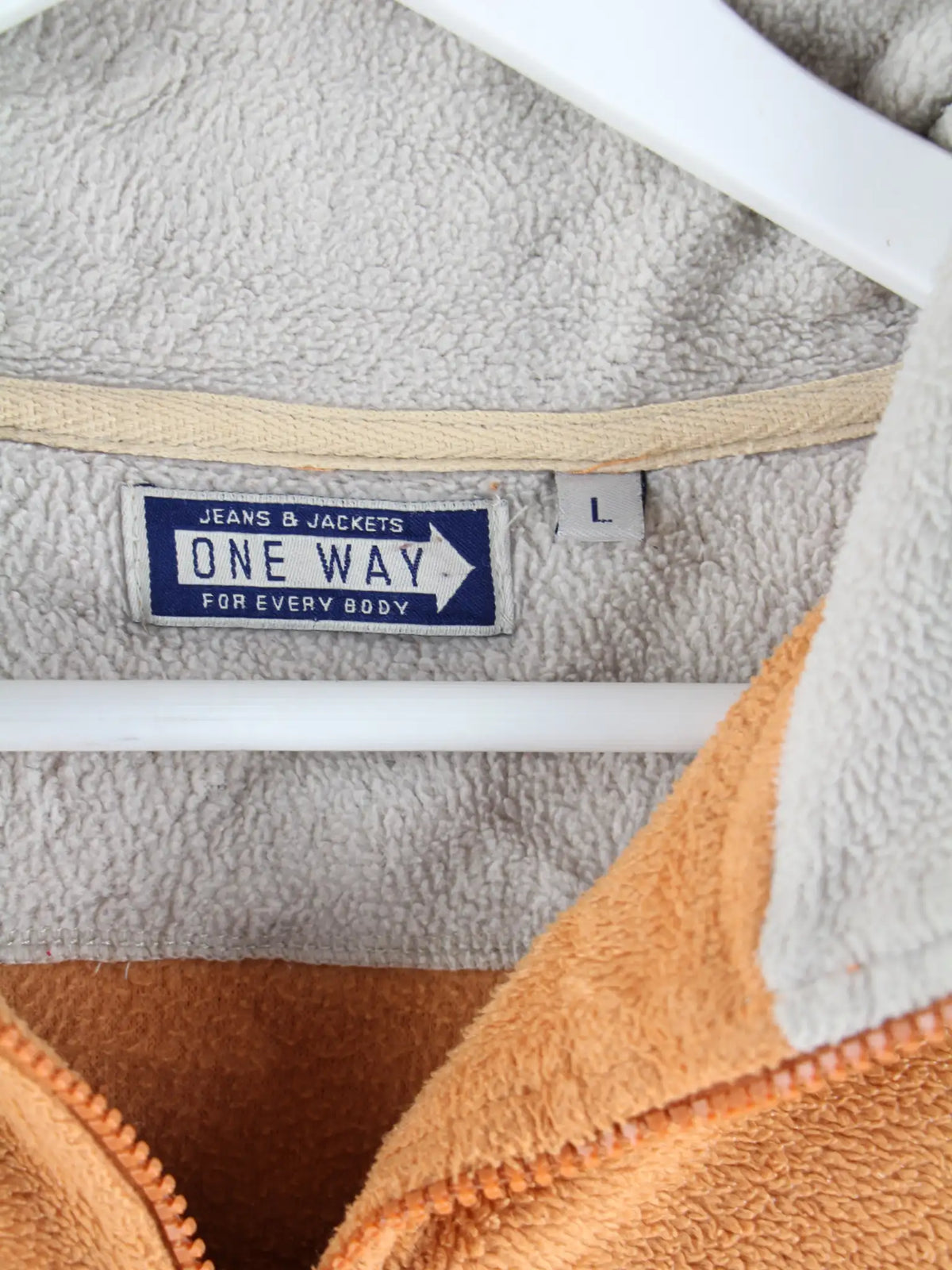 Vintage Fleece Rot L – Etikett