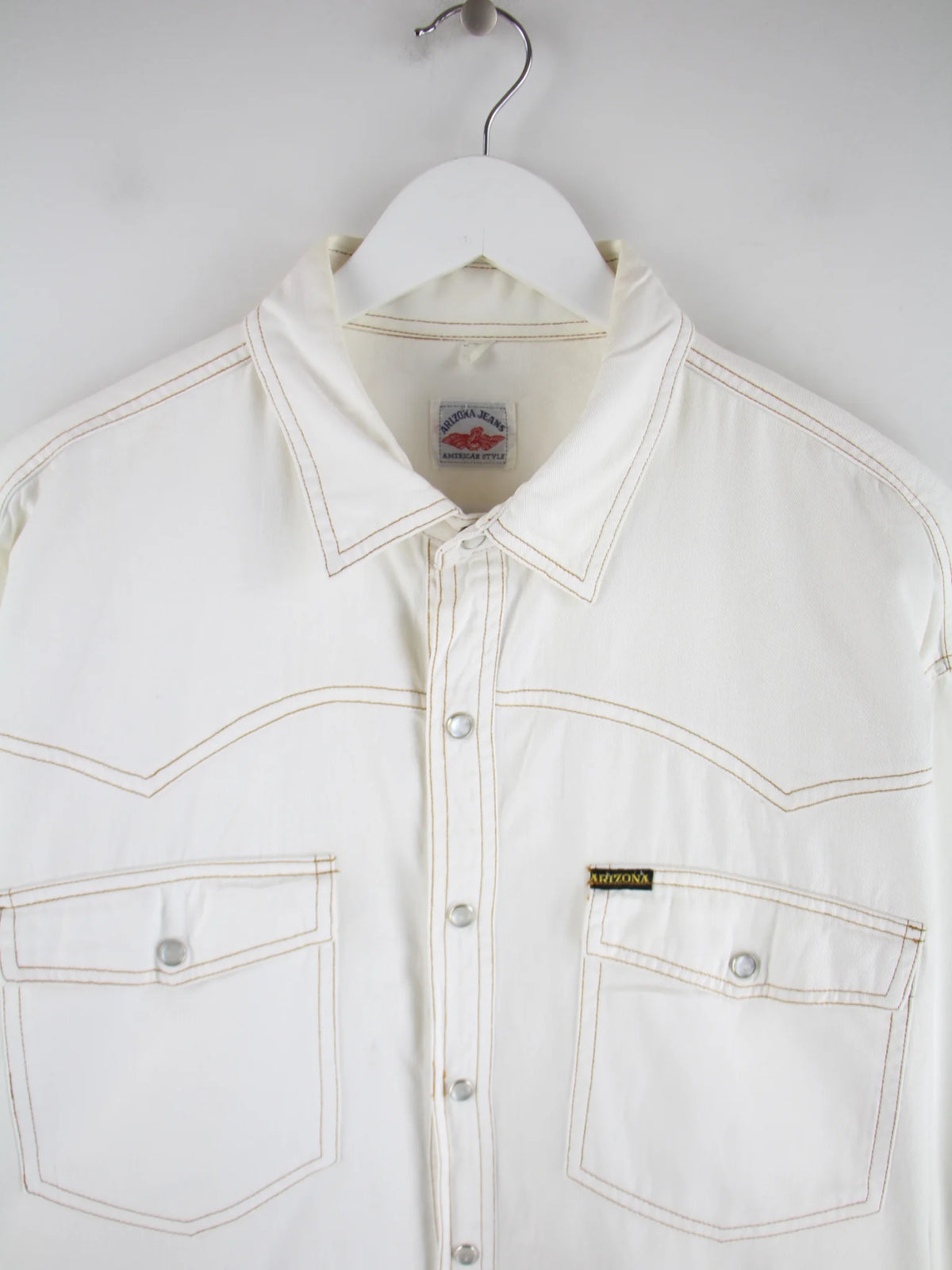 Vintage Freizeit Hemd Weiß XL – Detailansicht Vorderseite