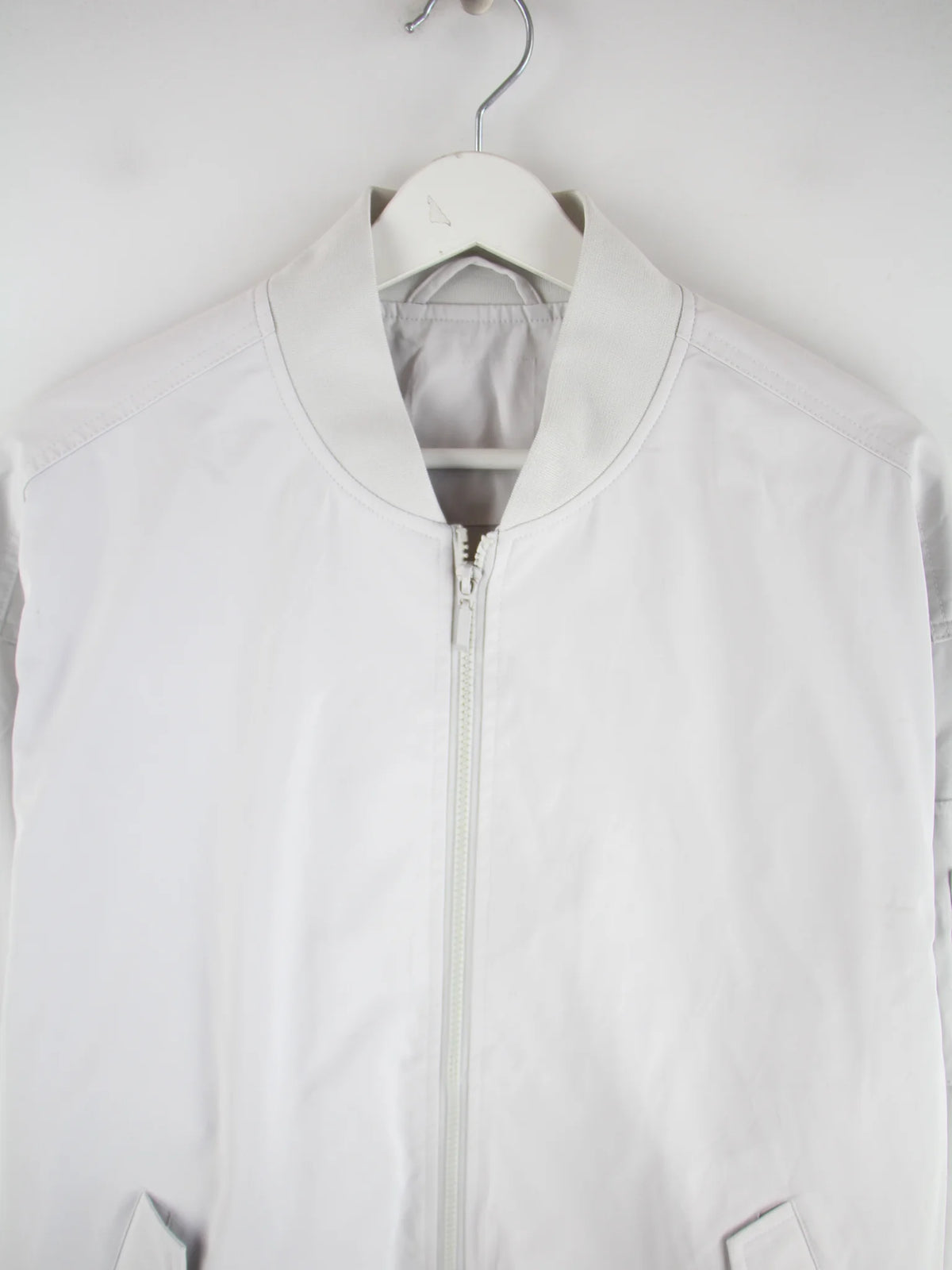 Vintage Jacke Weiß L – Detailansicht Vorderseite