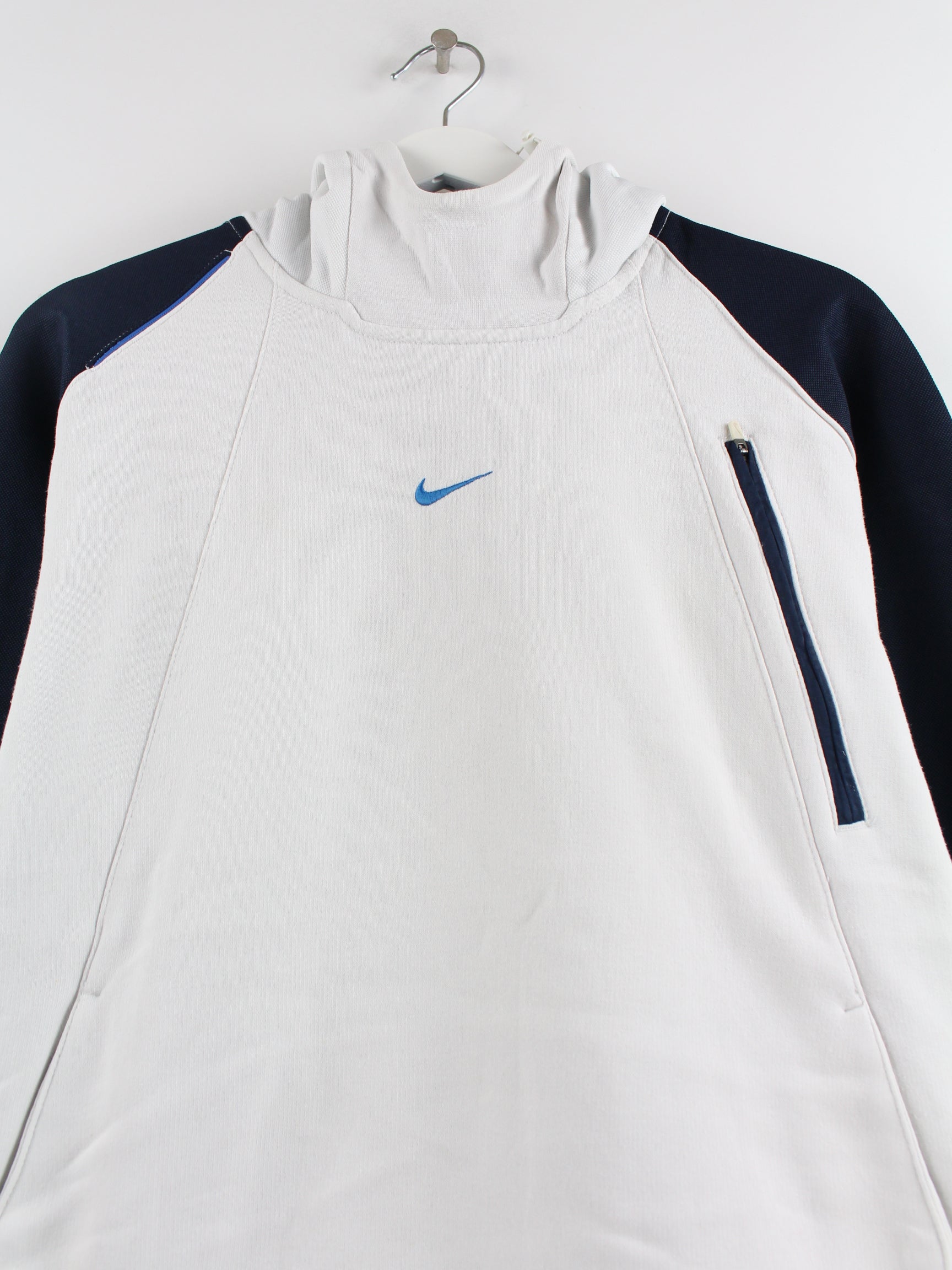 white nike center swoosh hoodie