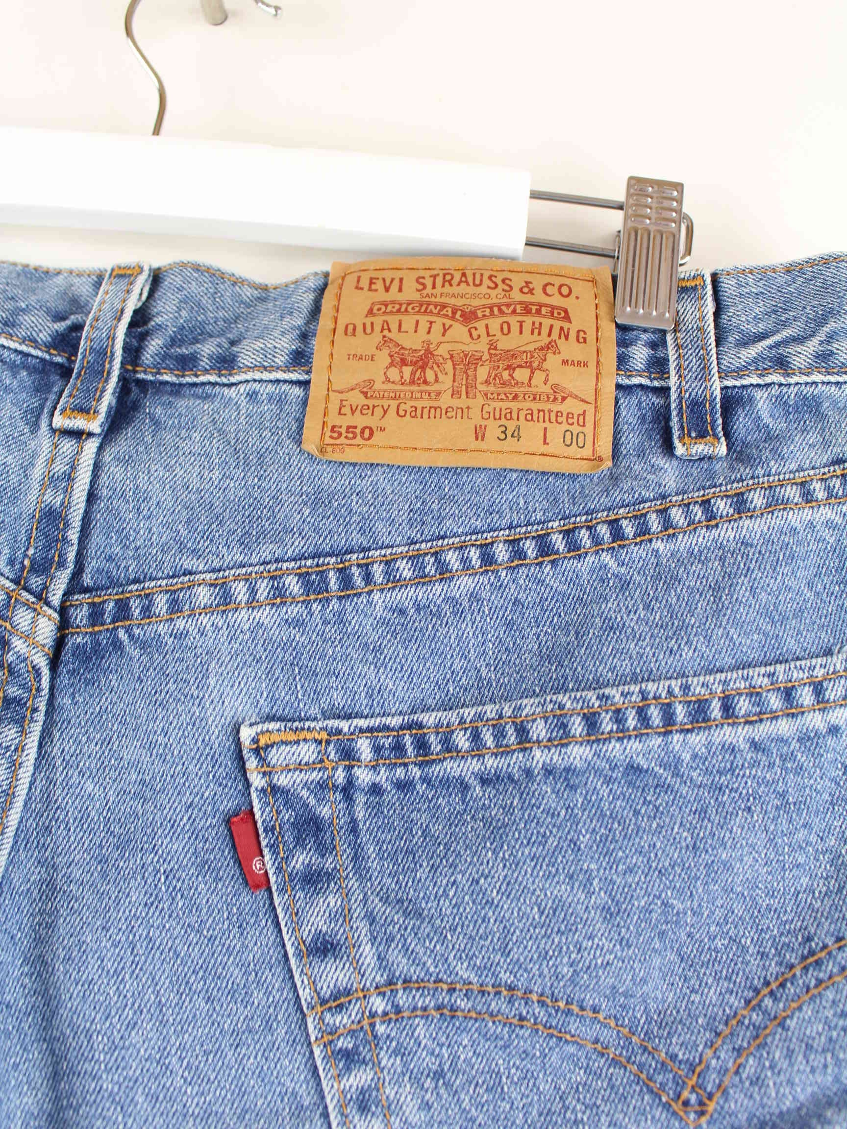 Levi's 1995 Vintage 550 Relaxed Fit Jorts/Jeans Shorts Blau  (detail image 1)