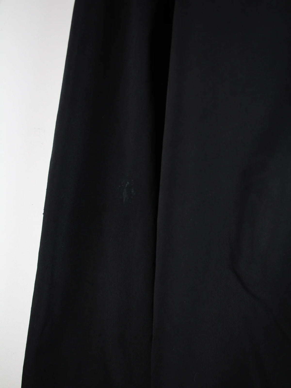 Adidas Trainingsjacke Schwarz L – Detailansicht Vorderseite