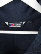 Berghaus Fleece Blau L – Etikett
