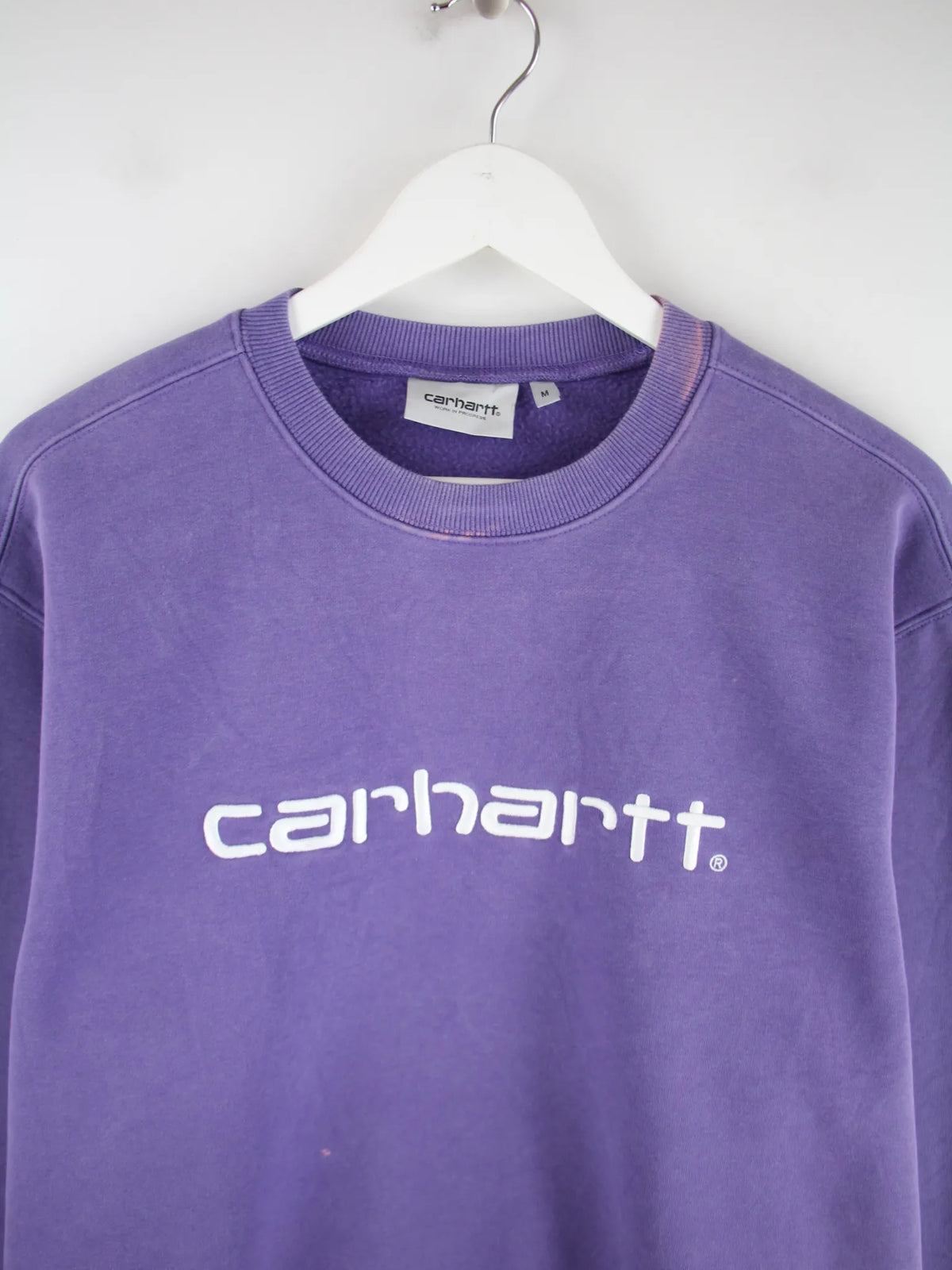 Carhartt Sweater Lila M – Detailansicht Vorderseite