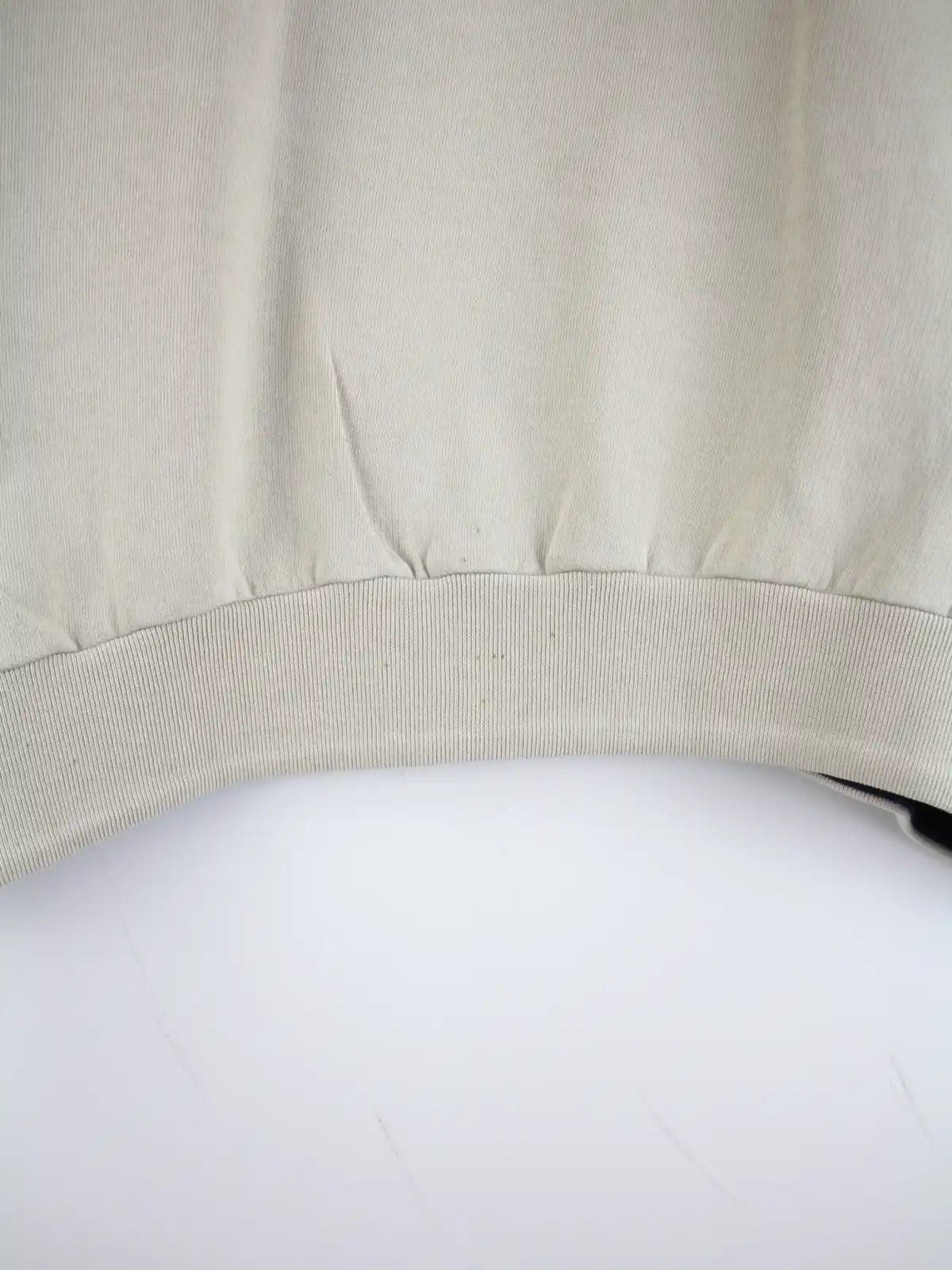 Champion Sweater Beige L – Etikett