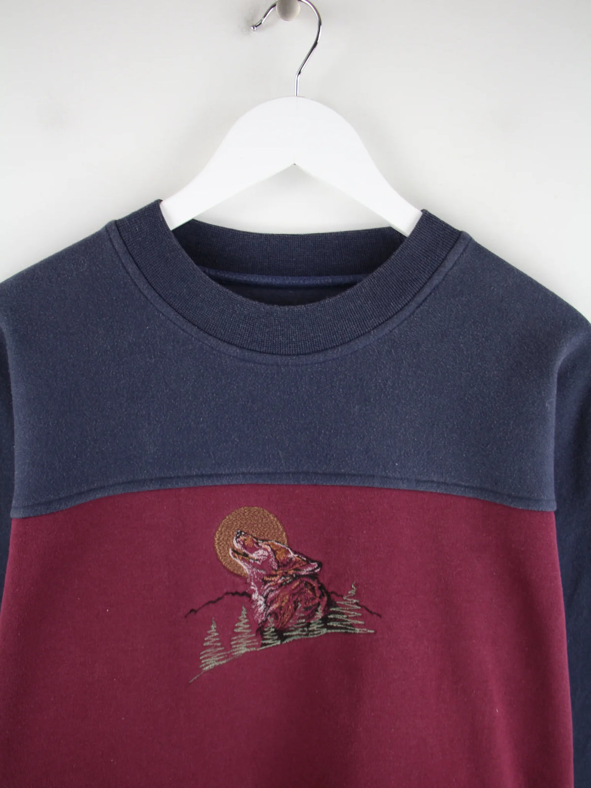 Jansport Sweater Rot XL – Detailansicht Vorderseite