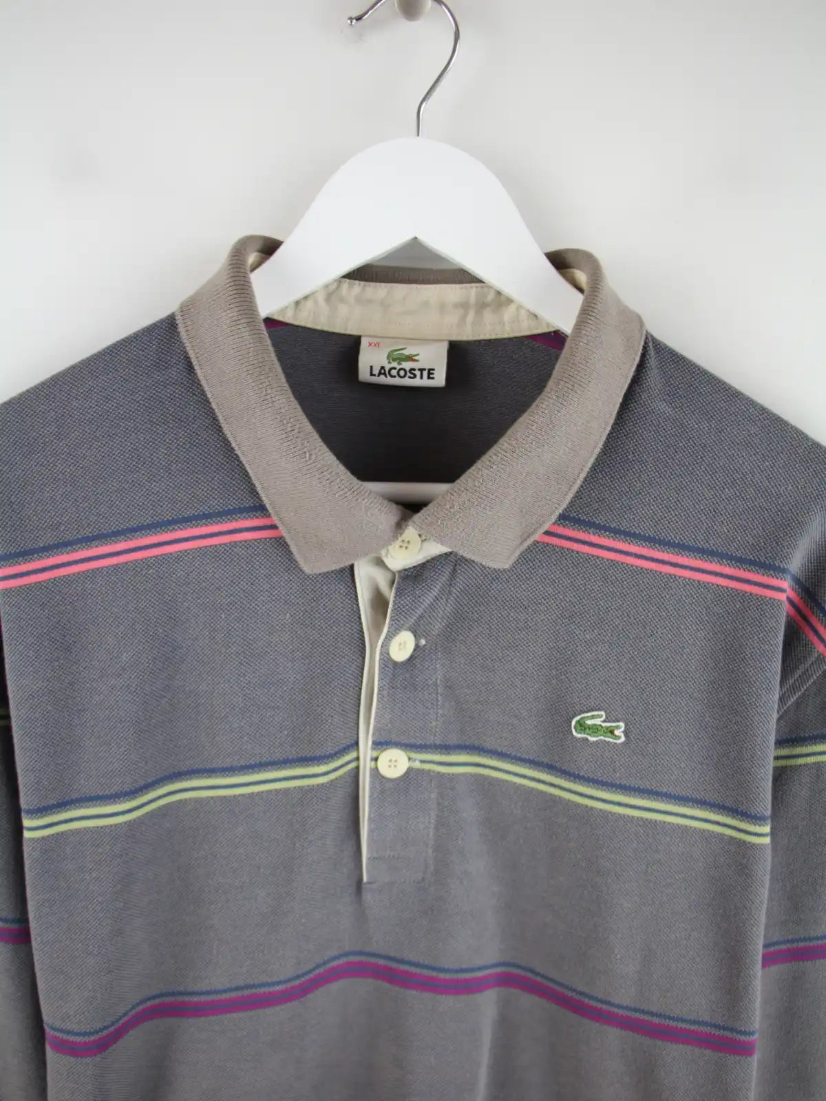 Lacoste Polo Grau XXL – Detailansicht Vorderseite