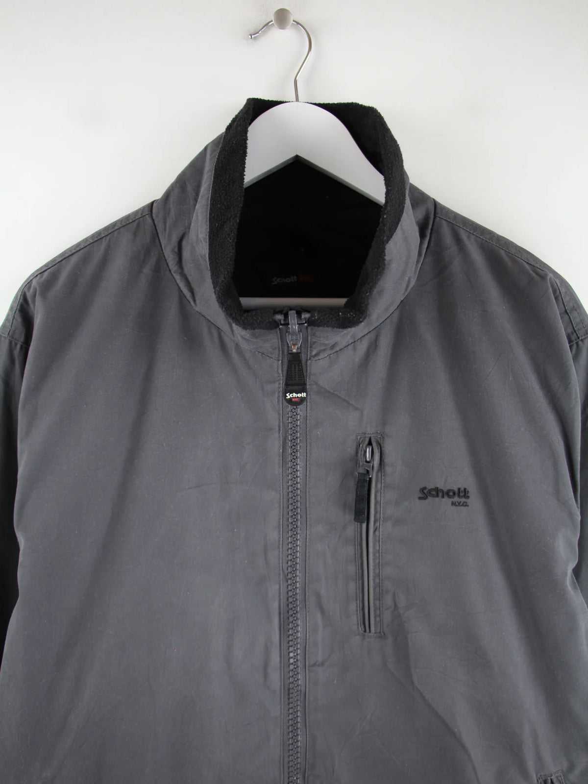 Schott Jacke Grau XL – Detailansicht Vorderseite
