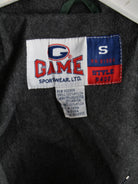 The Game Jacke Grün S – Etikett