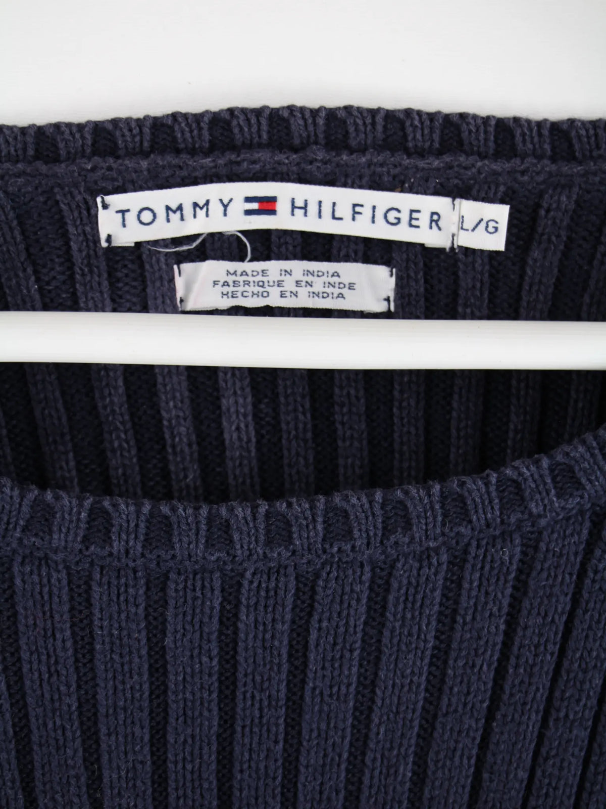 Tommy Hilfiger Pullover Blau L – Detailansicht Vorderseite