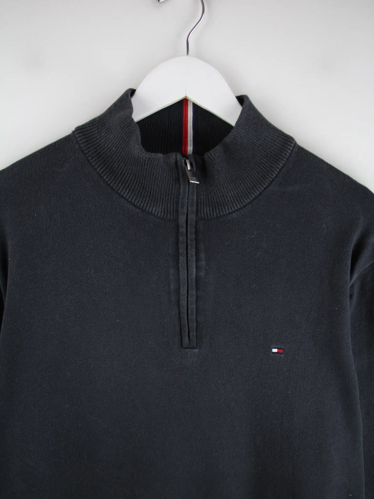 Tommy Hilfiger Pullover Blau XL – Detailansicht Vorderseite