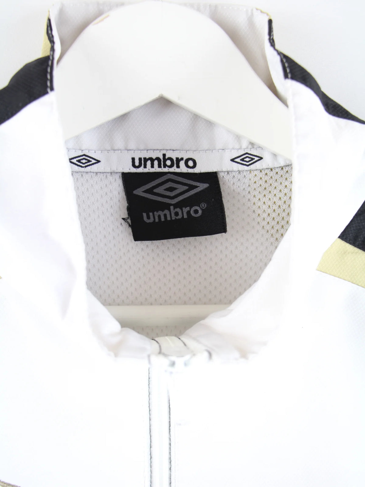 Umbro Trainingsjacke Weiß S – Etikett