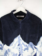 Vintage Fleece Blau L – Detailansicht Vorderseite