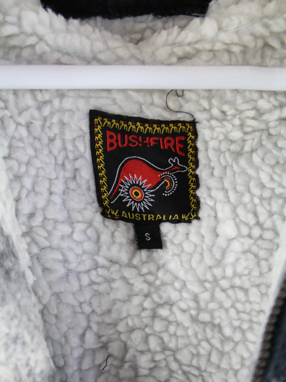 Vintage Fleece Mehrfarbig S – Etikett