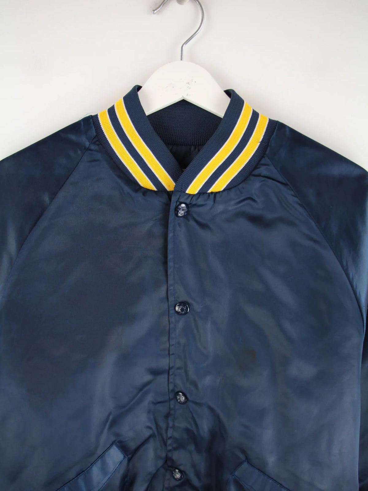 Vintage Jacke Blau M – Detailansicht Vorderseite