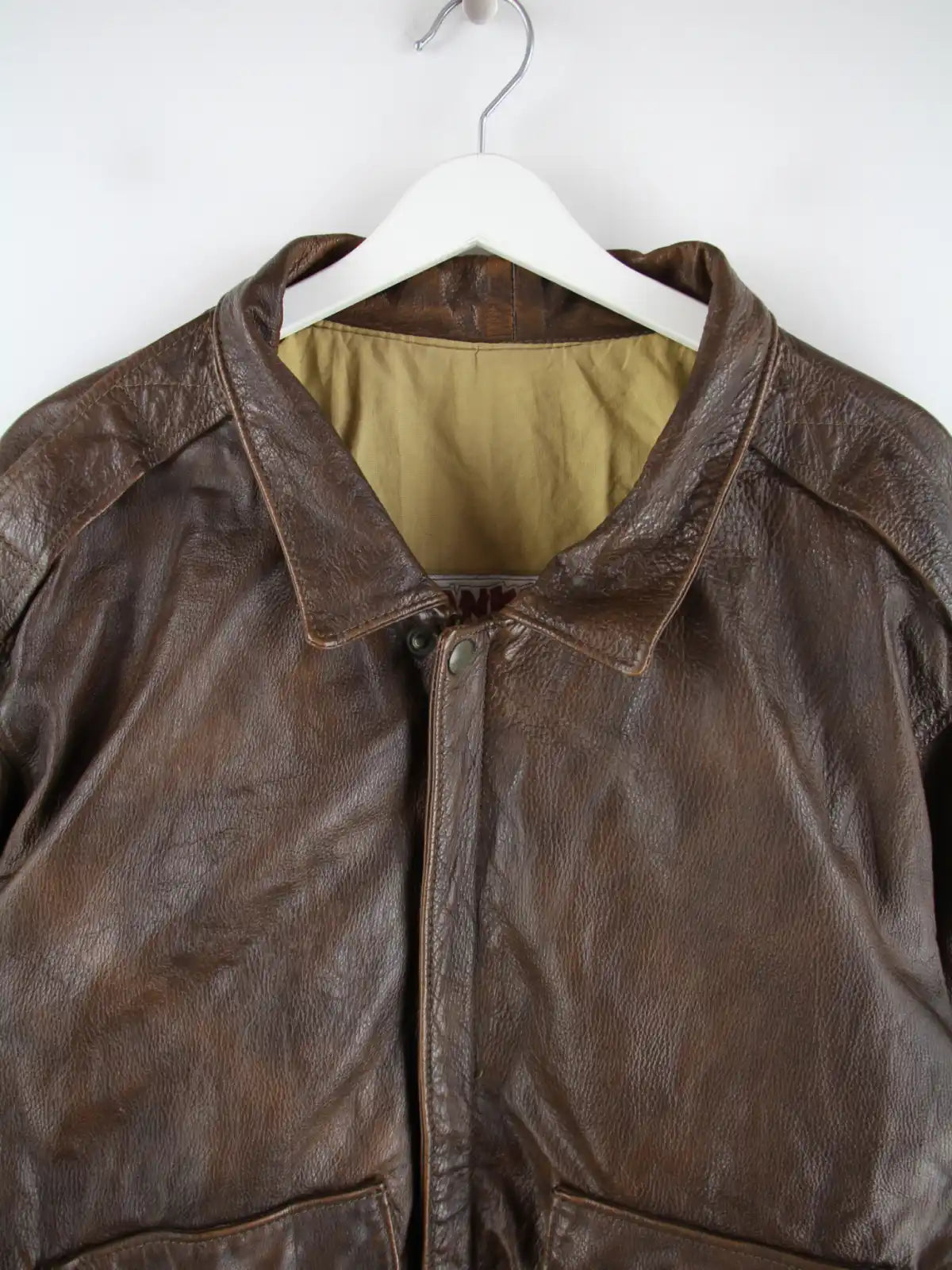 Vintage Lederjacke Braun M – Detailansicht Vorderseite