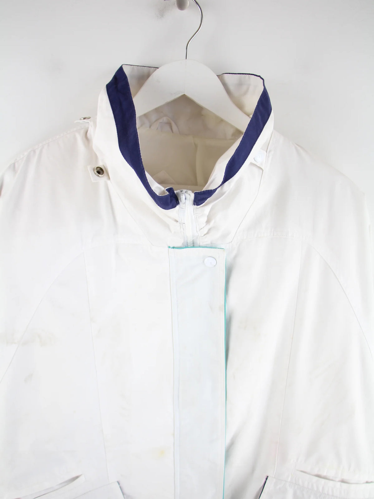 Vintage Leichte Jacke Weiß M – Detailansicht Vorderseite