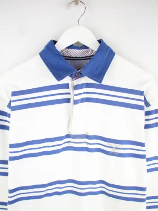 Vintage Polo Weiß XXL – Detailansicht Vorderseite