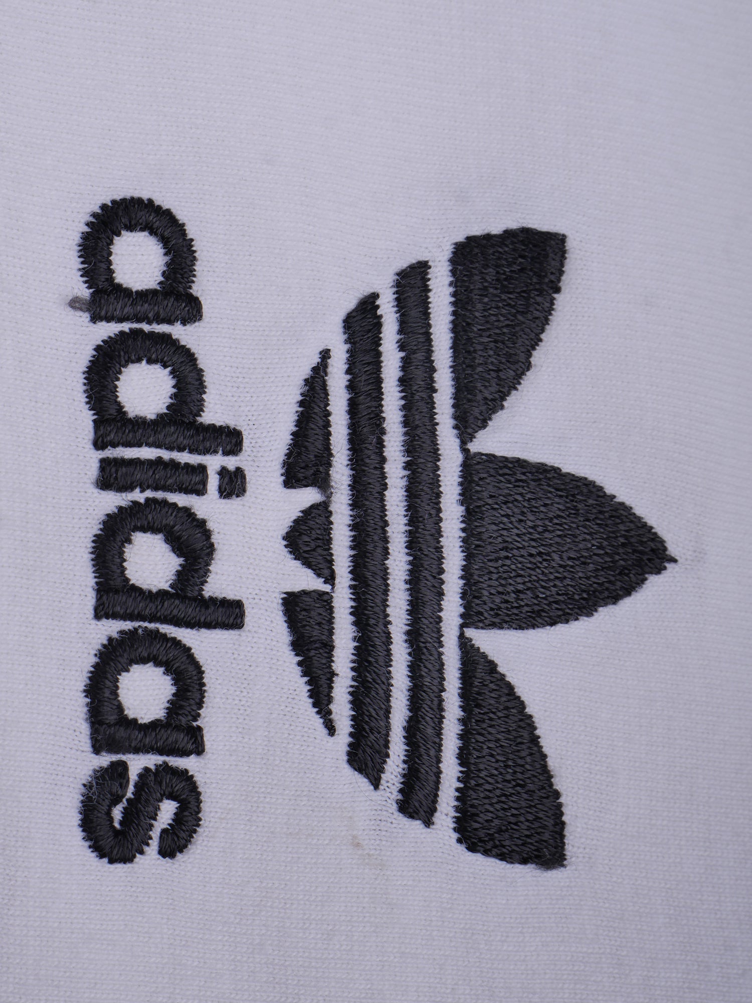 Adidas weiß T-Shirt - Peeces